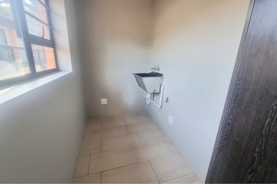 To Let 3 Bedroom Property for Rent in Beacon Bay Eastern Cape